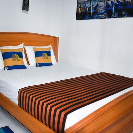 Myr-O Homestay Kombichankulama Exteriér fotografie