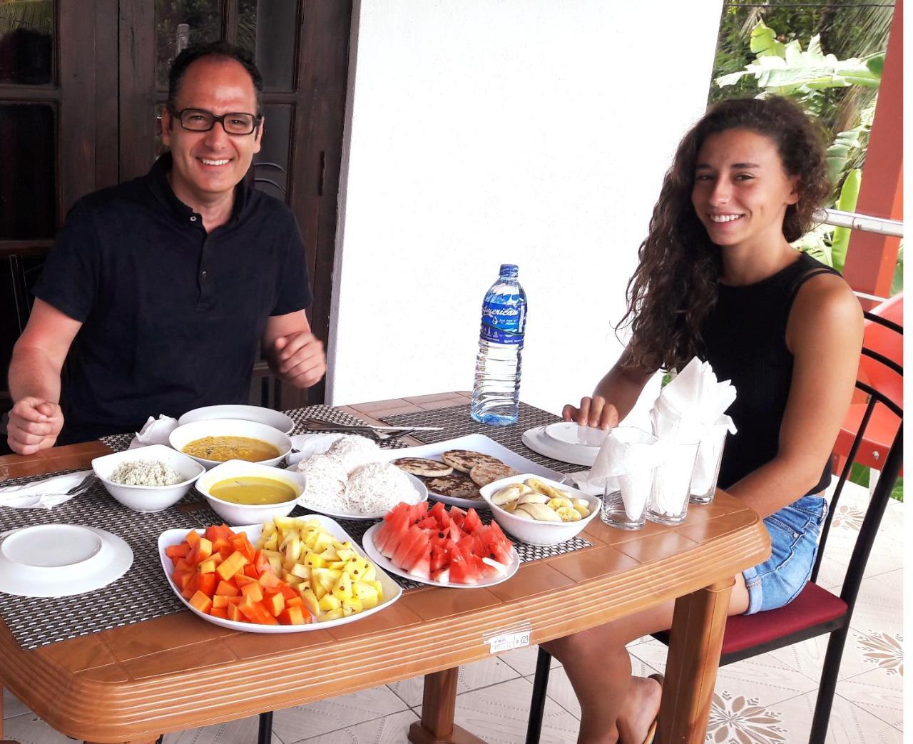 Myr-O Homestay Kombichankulama Exteriér fotografie