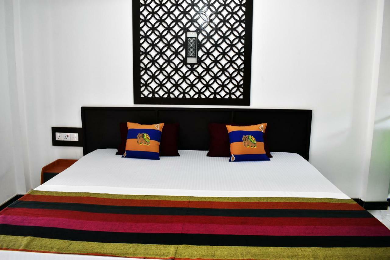 Myr-O Homestay Kombichankulama Exteriér fotografie